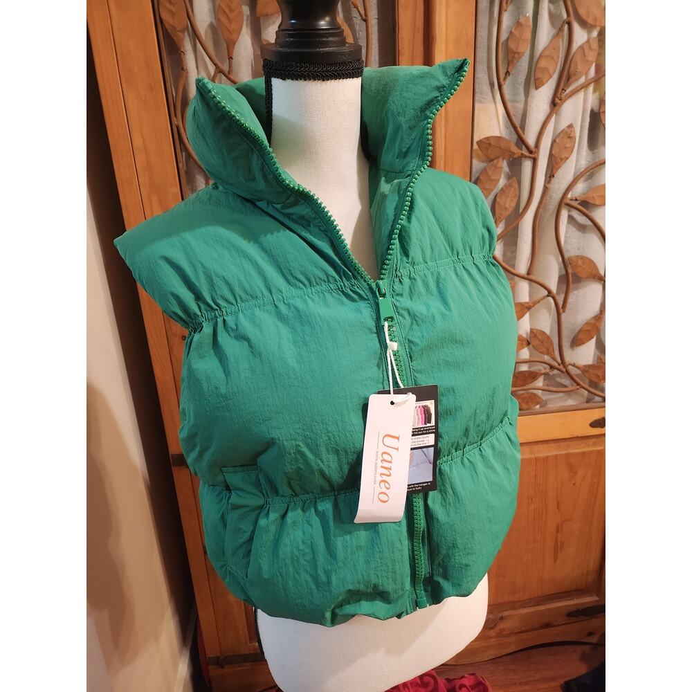UANEO Cropped Puffer Vest, size Medium, green